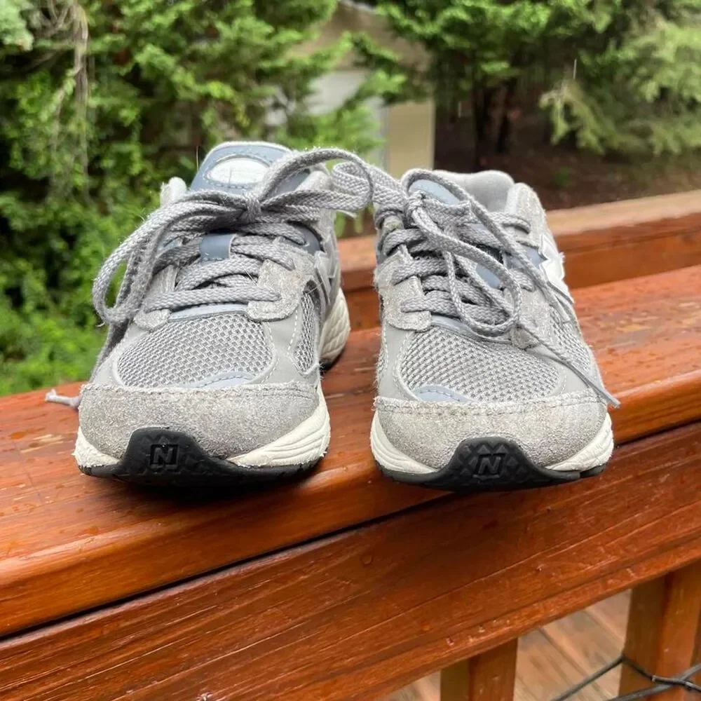 New Balance 2002r Kids 11 Grey Running Sneakers